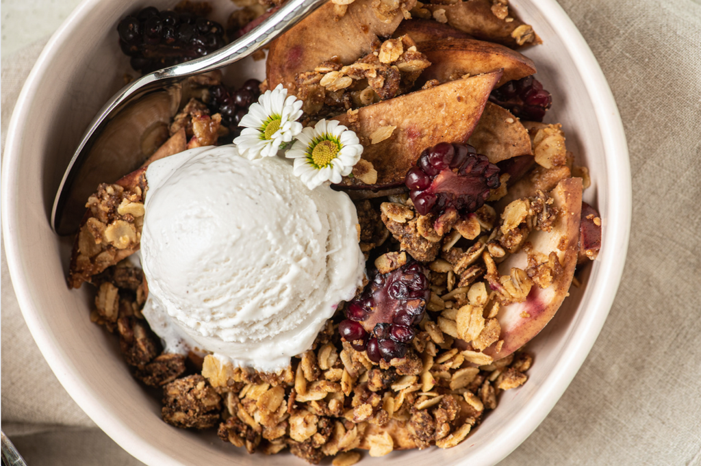 Blackberry Nectarine Crisp – Rawcology Inc