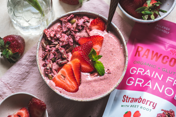 Strawberry Chia Smoothie Bowl
